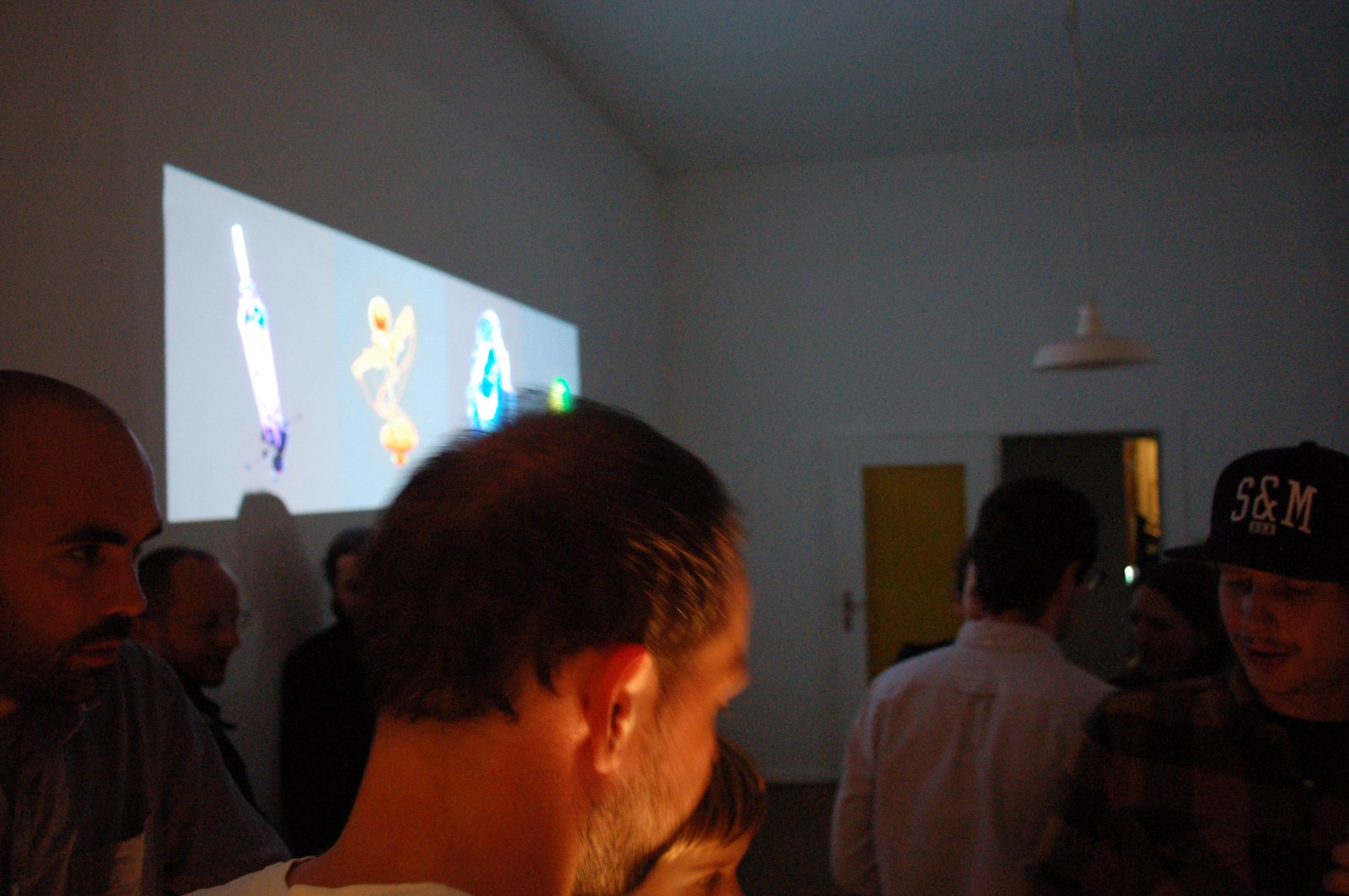 BYOB Düsseldorf 2014 — projections and audience in THE HUB